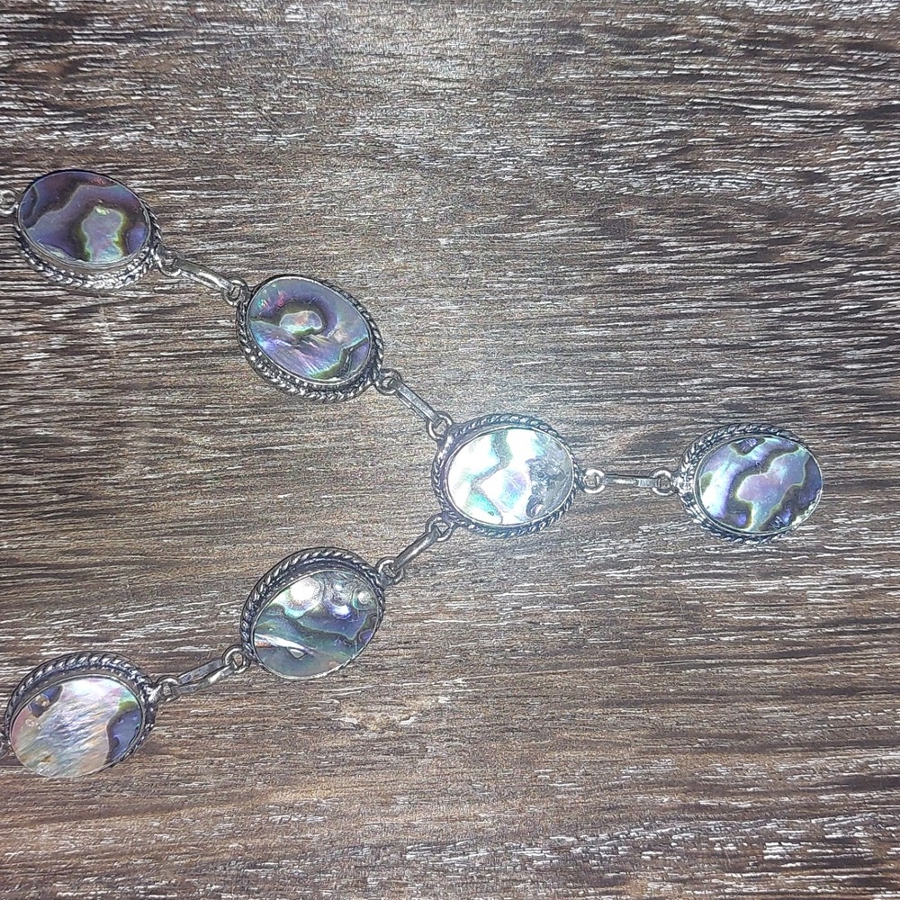 Abalone Shell Necklace 🐚 - Picture 3 of 5